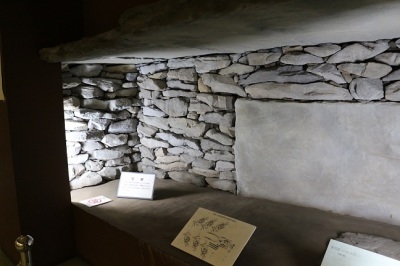 古墳石室の再現展示