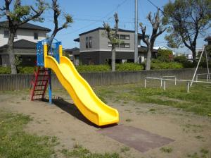 駅東第二児童公園_新滑り台