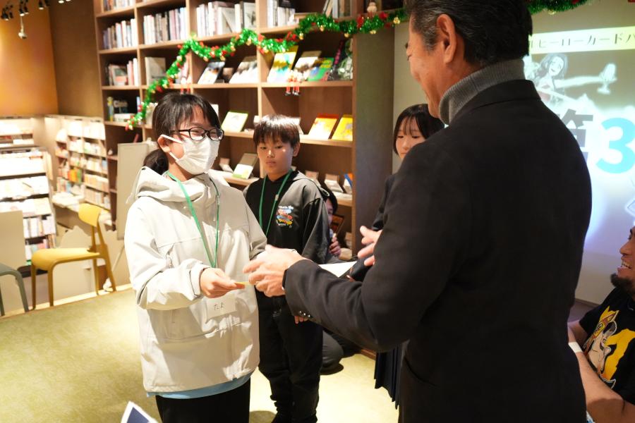 カード大会_表彰2たま